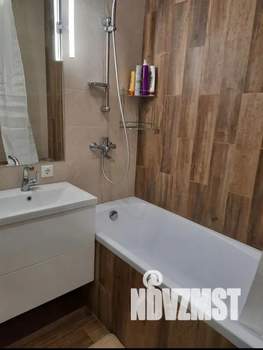 1-к квартира, посуточно, 42м2, 3/6 этаж