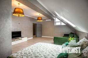 1-к квартира, посуточно, 70м2, 4/5 этаж