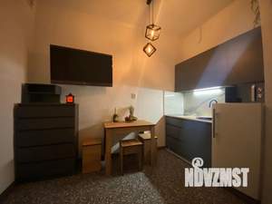 Студия квартира, посуточно, 18м2, 1/10 этаж