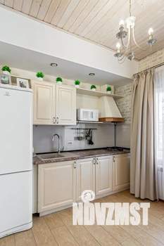 2-к квартира, посуточно, 55м2, 3/3 этаж