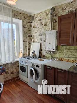 1-к квартира, посуточно, 38м2, 5/5 этаж