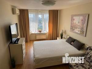 1-к квартира, посуточно, 42м2, 10/11 этаж