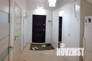 1-к квартира, посуточно, 42м2, 1/10 этаж