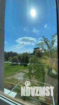 Студия квартира, посуточно, 42м2, 2/5 этаж