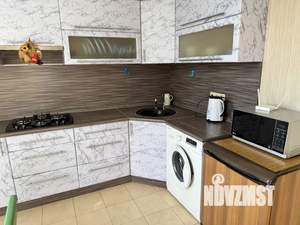 1-к квартира, посуточно, 40м2, 5/8 этаж