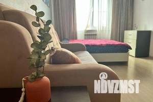 1-к квартира, посуточно, 35м2, 4/10 этаж