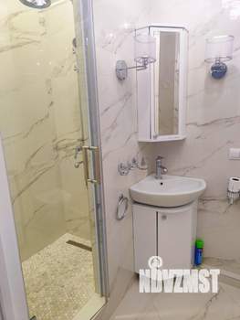 Студия квартира, посуточно, 33м2, 1/6 этаж