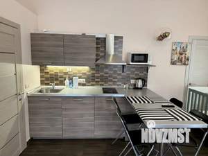 Студия квартира, посуточно, 40м2, 1/4 этаж