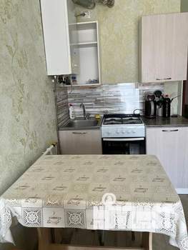 Студия квартира, посуточно, 27м2, 4/8 этаж