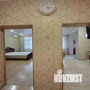 1-к квартира, посуточно, 42м2, 6/8 этаж