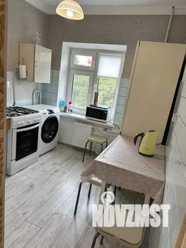 2-к квартира, посуточно, 41м2, 3/3 этаж