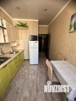 1-к квартира, посуточно, 40м2, 3/8 этаж