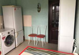 2-к квартира, вторичка, 62м2, 1/9 этаж