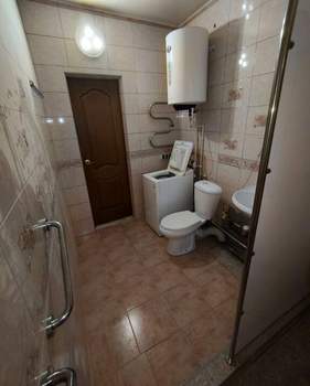 2-к квартира, вторичка, 74м2, 1/9 этаж