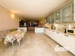 4-к квартира, вторичка, 153м2, 4/5 этаж