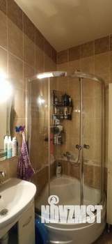 2-к квартира, вторичка, 54м2, 1/5 этаж