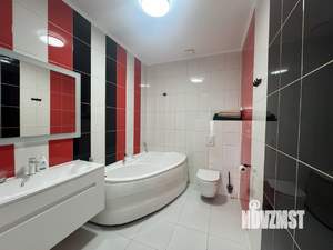 2-к квартира, вторичка, 72м2, 8/15 этаж