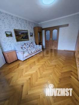 2-к квартира, вторичка, 74м2, 1/10 этаж