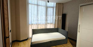 2-к квартира, вторичка, 77м2, 1/8 этаж