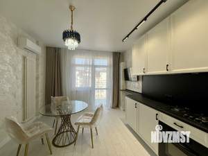 2-к квартира, вторичка, 70м2, 7/7 этаж