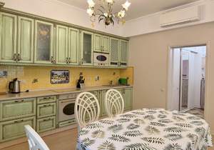 2-к квартира, вторичка, 79м2, 1/5 этаж