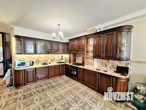 3-к квартира, вторичка, 92м2, 1/3 этаж