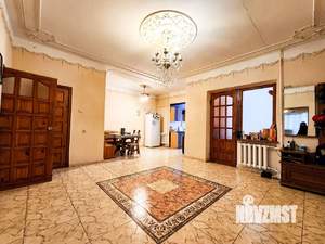 3-к квартира, вторичка, 100м2, 1/6 этаж