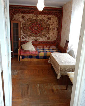 4-к квартира, вторичка, 62м2, 5/5 этаж