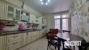 2-к квартира, вторичка, 63м2, 1/7 этаж