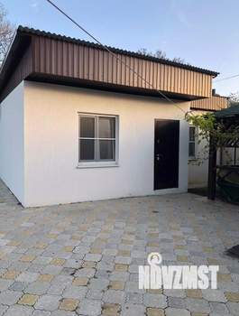 2-к квартира, вторичка, 66м2, 1/1 этаж