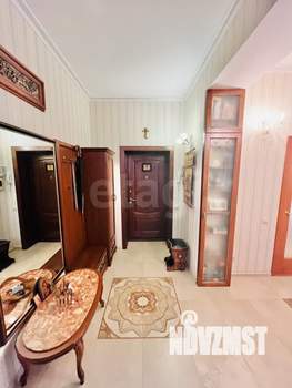 3-к квартира, вторичка, 118м2, 2/3 этаж