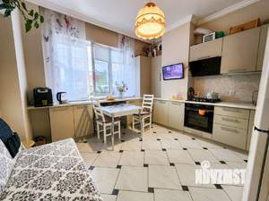 2-к квартира, вторичка, 72м2, 1/5 этаж