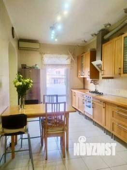 2-к квартира, вторичка, 71м2, 2/5 этаж