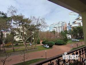 4-к квартира, вторичка, 131м2, 3/6 этаж