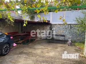 2-к квартира, вторичка, 39м2, 1/4 этаж