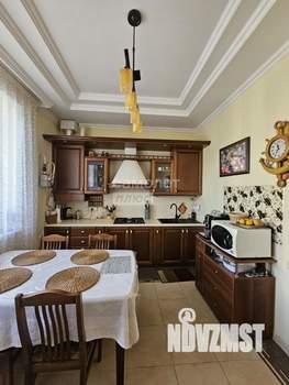 3-к квартира, вторичка, 98м2, 1/3 этаж