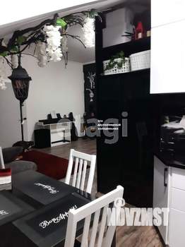 1-к квартира, вторичка, 61м2, 4/4 этаж