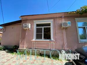 2-к квартира, вторичка, 45м2, 1/1 этаж