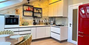 3-к квартира, вторичка, 74м2, 7/7 этаж