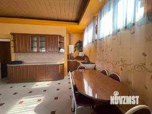 2-к квартира, вторичка, 136м2, 5/5 этаж