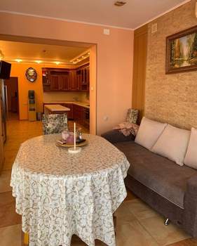 4-к квартира, вторичка, 145м2, 3/4 этаж