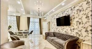 2-к квартира, вторичка, 72м2, 1/5 этаж