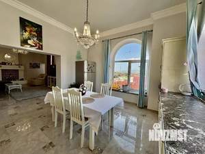 4-к квартира, вторичка, 142м2, 3/4 этаж