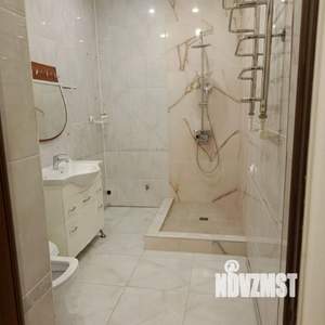 2-к квартира, вторичка, 70м2, 7/12 этаж