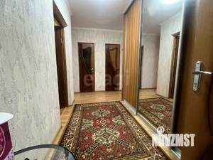 2-к квартира, вторичка, 61м2, 1/3 этаж