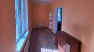 3-к квартира, вторичка, 49м2, 1/1 этаж