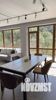 3-к квартира, вторичка, 140м2, 1/4 этаж