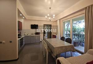 2-к квартира, вторичка, 78м2, 1/6 этаж
