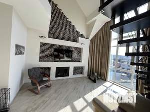 3-к квартира, вторичка, 102м2, 4/5 этаж