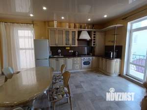 2-к квартира, вторичка, 80м2, 2/4 этаж